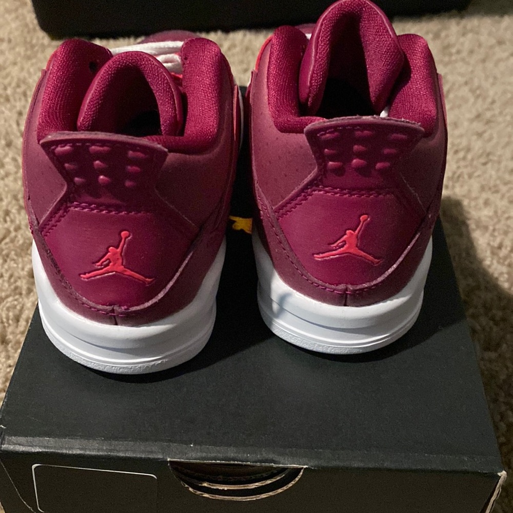 Jordan 4 retro
